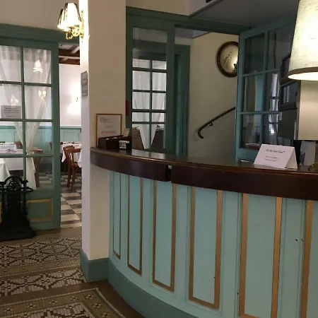 The Old Ravel Centre Hotel 2*