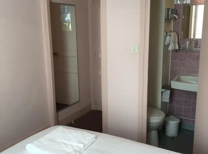 The Old Ravel Centre Hotell Clermont-Ferrand