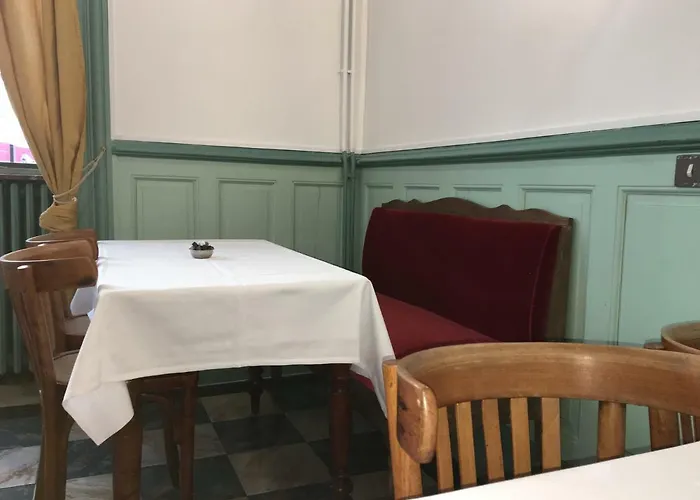 Hotell The Old Ravel Centre 2*