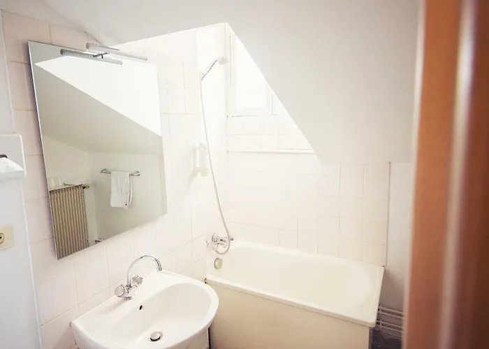 The Old Ravel Centre Hotell