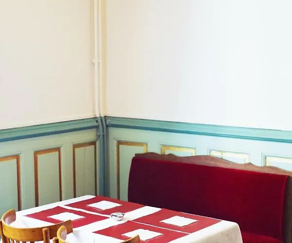 Hotell The Old Ravel Centre