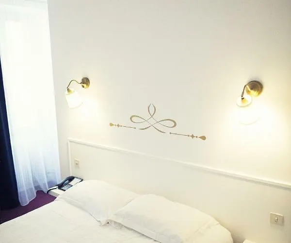 The Old Ravel Centre Hotell